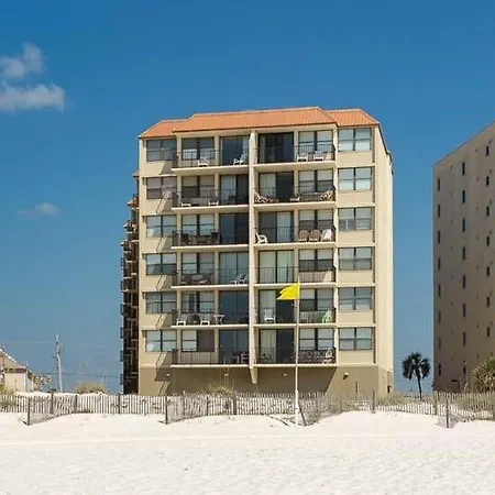Gulf House 101 - Gulf Front - Sleeps 8 - Great Location - Prickett Properties