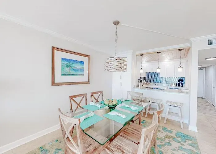 Gulf House 101 - Gulf Front - Sleeps 8 - Great Location - Prickett * Gulf Shores